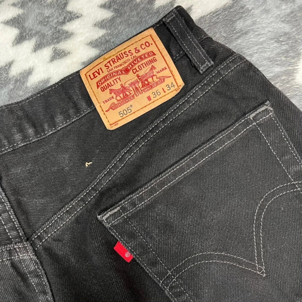 Levis 505 Regular Fit Black Denim Jeans 36x34 Mens Straight Leg VTG Y2K